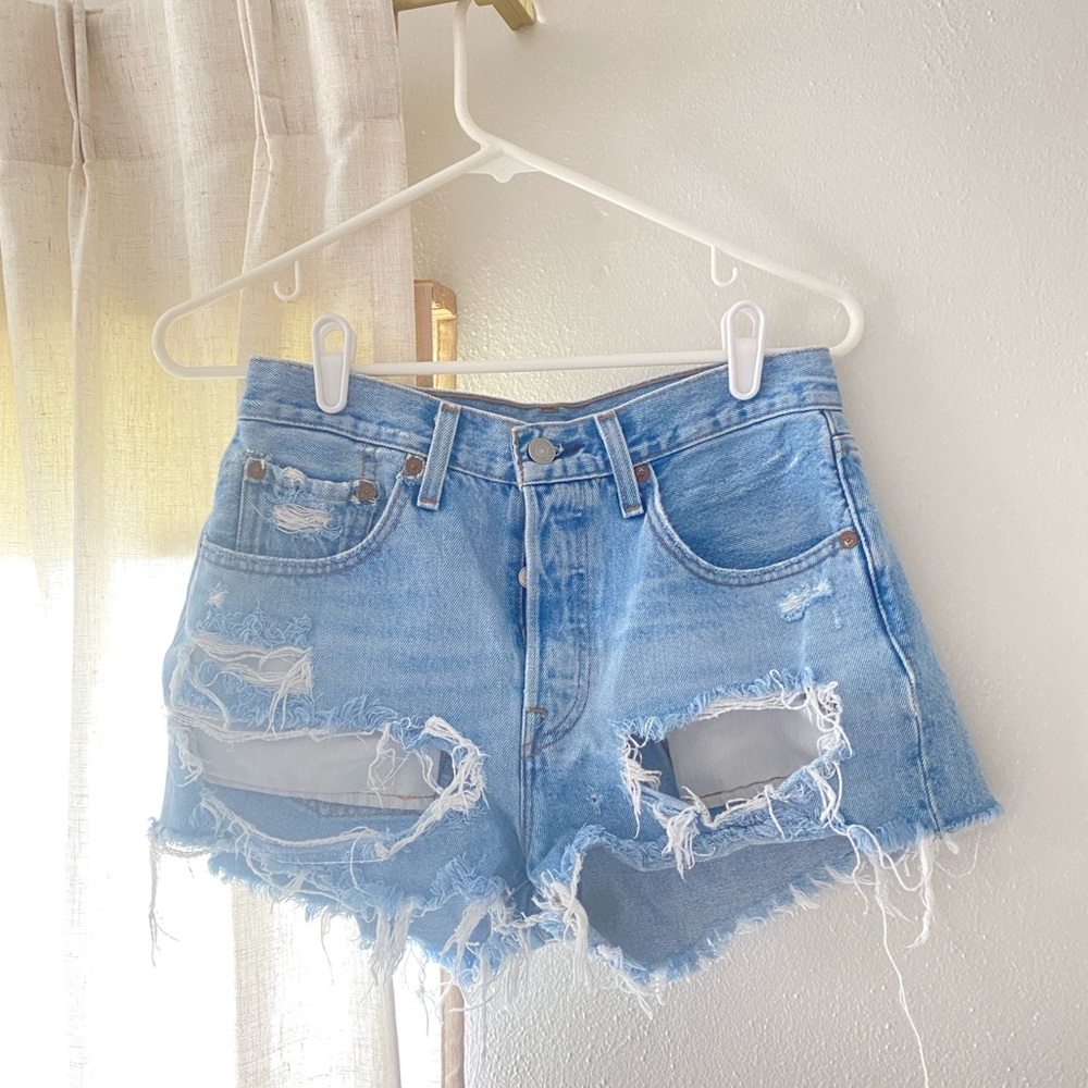 Levi’s thrasher denim shorts
